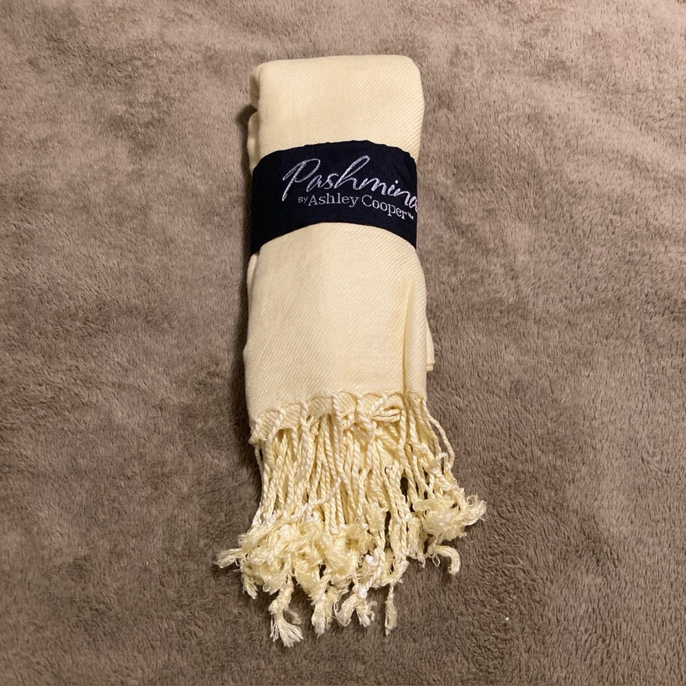 NWT Pashmina by Ashley Cooper Vintage 90s Shawl Wrap Scarf Yellow